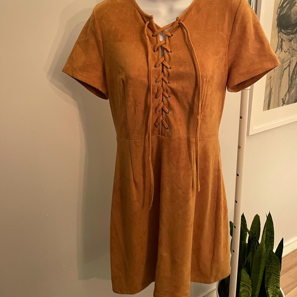 Butterscotch suede dress. DesignLab.BNWOT - Picture 1 of 4